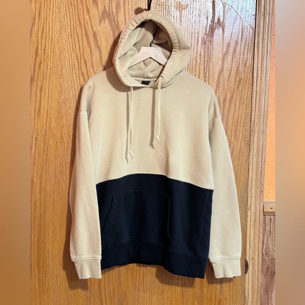 Hoodie tan and black‎ sz large no tags